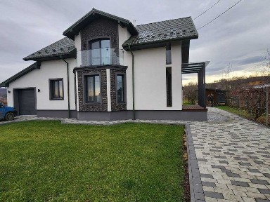 Продається сучасний будинок з ремонтом, меблями, повною автономією