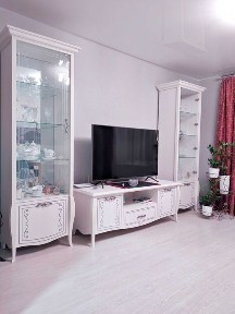 . Простора 3-кімнатна квартира в центрі міста с меблями та технікою YN