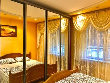 Подобово, погодинно 1к. кв. по Кравчука.