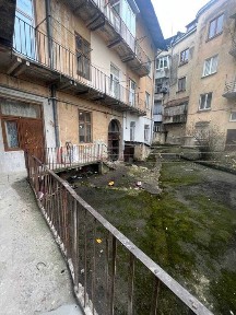 Продаж 1-кімнатної квартири в центрі Львова - вул. Карла Звіринського