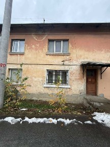 Продаж 2-кімнатної квартири в цегляному будинку на вул. Угорська