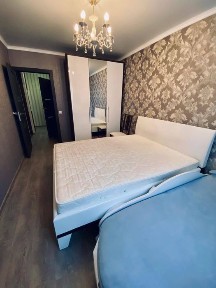 Квартира посуточно / почасово ЛЮКС/свет 24/7/ рядом 6-я больница