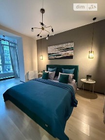 Здам подобово 2к квартиру на вул. Набережна Перемоги 44 • ID 32869456