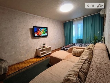 Здам подобово 2к квартиру на вул. Сонячна Набережна 12, кв. 85 • ID 27856964