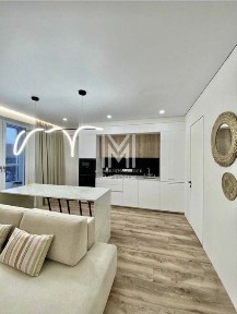 Продам 2 кімнатну квартиру з дизайнерським євроремонтом