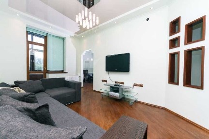 1-но кімнатна, м. Печерська, вул. Коновальця 32в