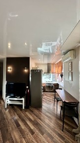 Поділ 2 кімнатна студія метро Тараса Шевченка.