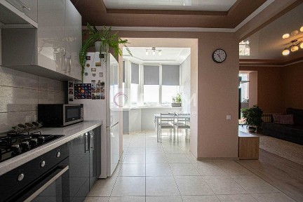 Продаж 2-к. квартири на вул. Степана Будного 28