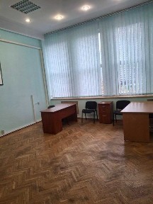 Здаємо офіс 34 кв. м на Сверстюка 19