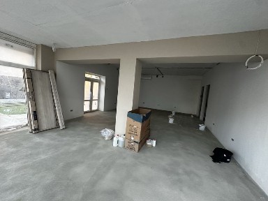 Оренда комерційне приміщеня ЖК Опришківська Слобода ФАСАД