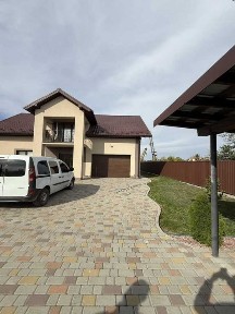 Розумний будинок 180 кв. м., 2-поверховий, 2022 рік, 4 кімнати