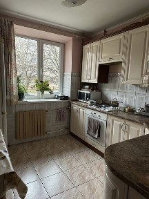 Кімната в 3 кімнатній для дівчини, бульвар 22 -парк Жовтневий