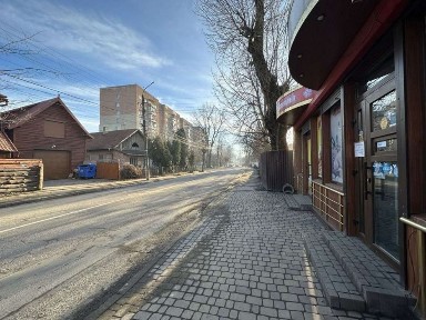 Продам комерційне приміщення по вул. Петлюри