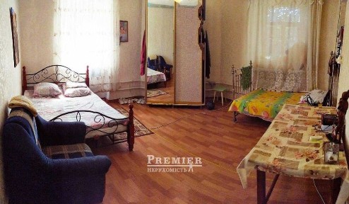 Продам 2 ком. квартиру на Итальянском бульваре.