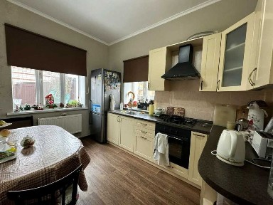 Продам 2-х поверховий сучасний будинок с. Чубинське. В. Олександрівка