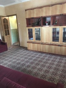 Продається 3-х кімнатна квартира від власника ! ТОРГ присутній !