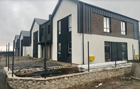 Продаж дуплекса у с. Петриків