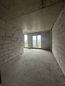 Продаж 1 км квартири з видом на гори поруч з центром