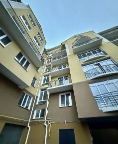 Терміново продається 1-км новобудова в центрі