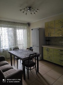 Київ, Дніпровський, вулиця Братиславська 7а