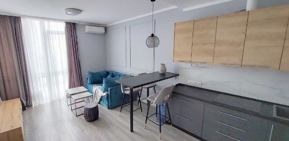 Київ, Печерський, вулиця Джона Маккейна 1