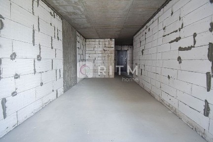 1-к. кв. 48.1 м2 з відкритим балконом за вул. Смакули