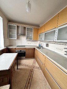 Реальная 3-ка на Адексеевке, Проспект <a href='/newbuilding/1413/view/zk-pobedy'>Победы</a> 74-В, метро Перемога