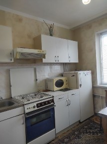 Оренда 2-к квартира Виставка, вулиця Зарічанська