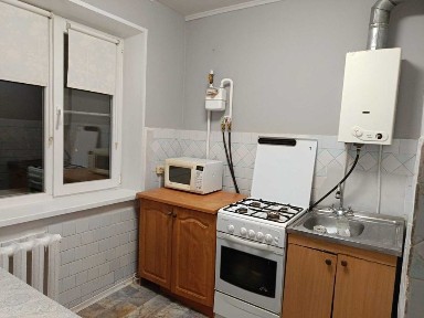 Продам 1 кімнатну, пр. Слобожанський, Батумська, можна по сертифікату