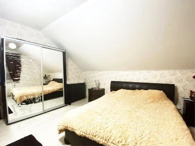 Будинок 10 хвилин від центру Одеси з видом на лиман