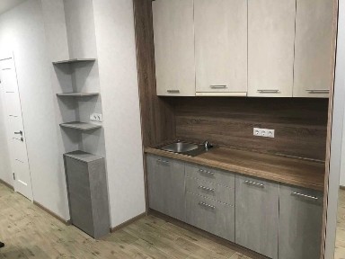 Без комісії. Тепла Квартира поруч метро від власника