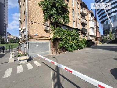 вулиця Іоанна Павла II, мікрорайон Саперне Поле, район Печерський, Київ, метро Палац Україна, вул. Іоанна Павла II 10 корпус 3, площа 270 кв. м • ID 33716178