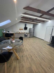 Оренда 3-х кім. квартири з авторським ремонтом в Центрі. Код: 7734