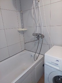 Світло не вимикають Хрещатик 200 Чиста Не прокурена Гаряча вода Ортопе