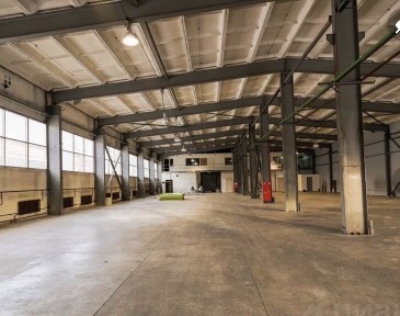 М Почайна Подол Петровка 10600м под производтсво склады метро