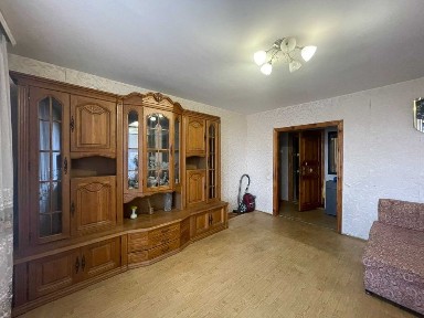 Продам 3-ку в цегляному будинку.