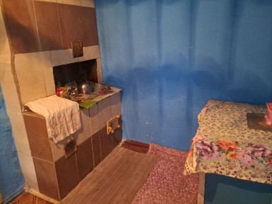 Продам пів будинку по вул. Готвальда