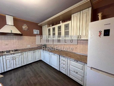 Продаж будинку вул. Центральна, Осокорки