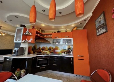 Продам 1 к. кв. в Новострое. Новые Дома (404521)