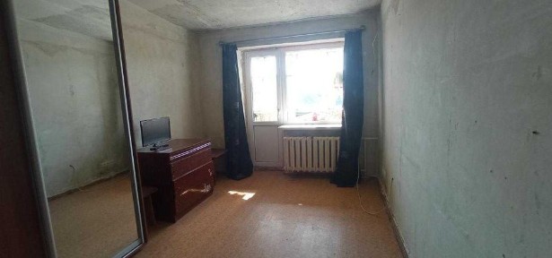 Продам 1 комнатную квартиру на Баварии.