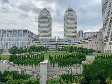 Продам приміщення - квартиру 173м2 в ЖК Фестивальний з ремонтом