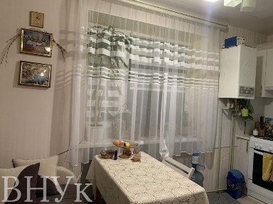 Затишна 1-кімнатна квартира з ремонтом і меблями - Рокині