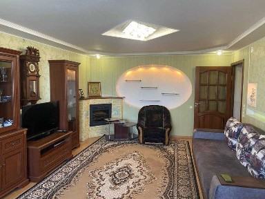 Продаж трикімнатної квартири по Вул. Олександра Поля. В центрі міста