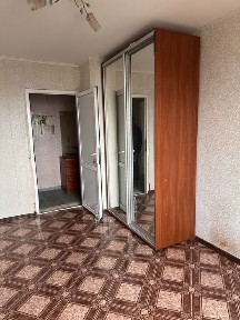 Продам квартиру на Зарічному