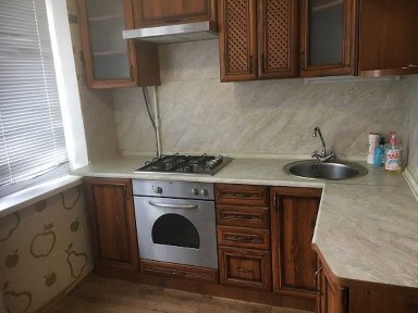 Метро Оболонь Героїв Полку Азов, газ, чиста