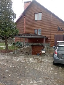 Здам будинок 290м. кв. в Чернівцях в районі Ленківців