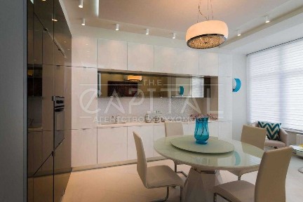 Продажа 3к квартиры, ЖК Новопечерские Липки, ул. Верхогляда, Печерск.