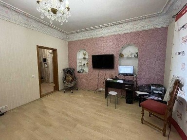 Продам частину будинку в центрі міста