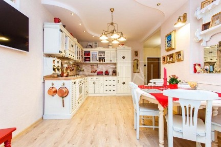 Продаж квартири, пр-т Леся Курбаса, Святошинський р-н