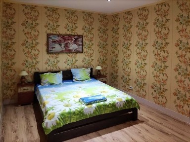 Сдам 2-х комнатную квартиру, центр, Садовая - Соборная пл.